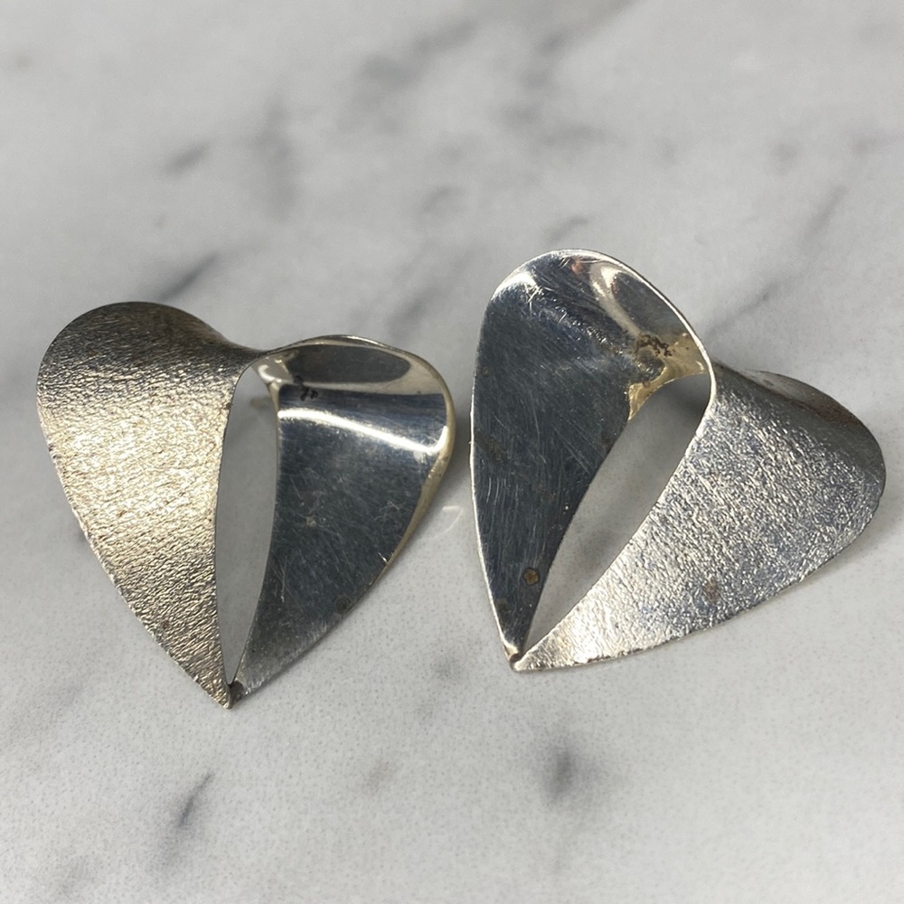 Vintage Sterling silver‎ heart earrings